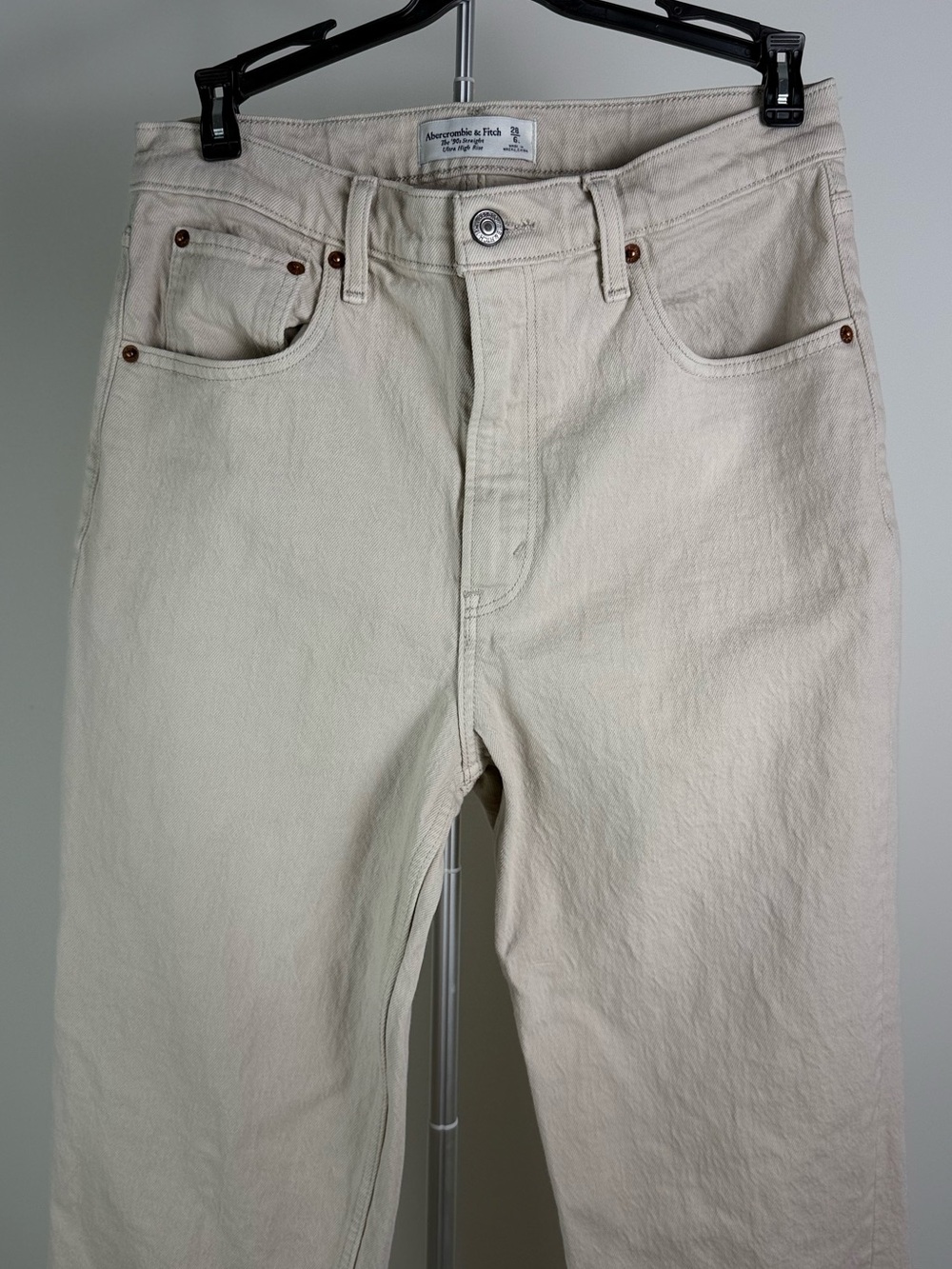 Abercrombie & Fitch High Rise 90s Straight Jean Size 28 / 6L
